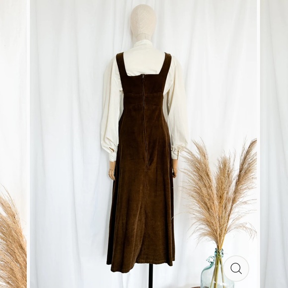 SOLD 1970s Vintage Handmade Corduroy Pinafore Dress - Picture 5 of 10
